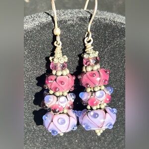 Pink and purple lamp work beaded dangle earrings. Pierced.